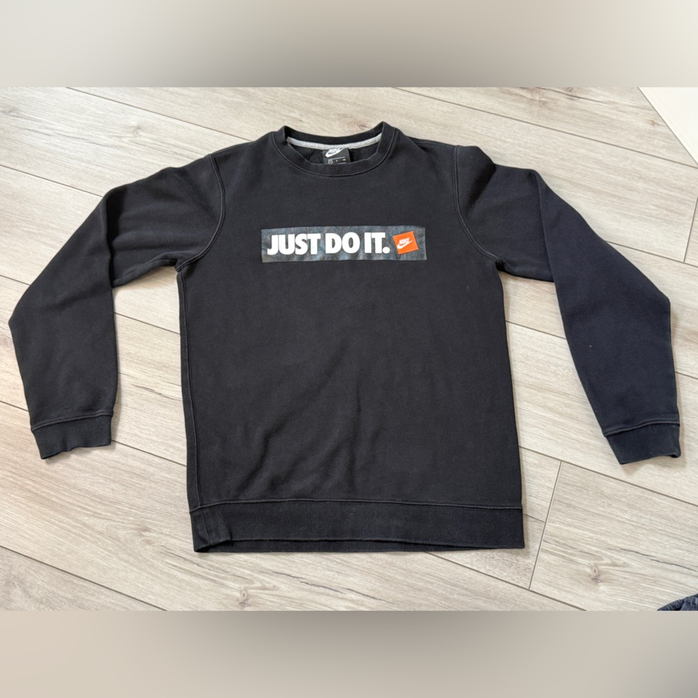 Nike Mens Just Do It Box Logo Crewneck Sweatshirt Black Small Pullover Fleece